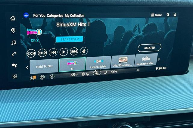 Photo of 2025 Aurora Blue Pearl Metallic/Super Black Nissan Murano