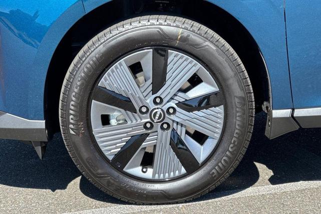 Photo of 2025 Aurora Blue Pearl Metallic/Super Black Nissan Murano