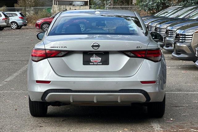 Photo of 2022 Brilliant Silver Metallic Nissan Sentra