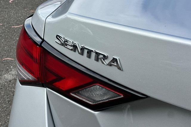 Photo of 2022 Brilliant Silver Metallic Nissan Sentra