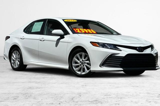 Photo of 2023 Ice Cap Toyota Camry