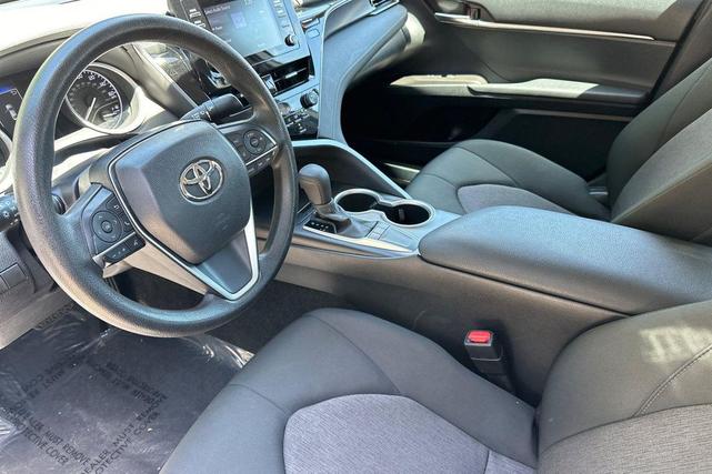 Photo of 2023 Ice Cap Toyota Camry