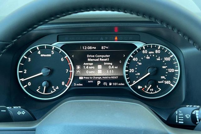 Photo of 2026 Everest White Pearl Tricoat Nissan Rogue