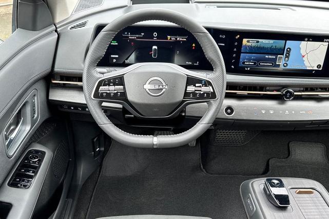 Photo of 2025 Boulder Gray Pearl Nissan ARIYA