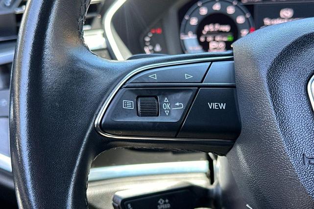 Photo of 2023 White Audi Q3