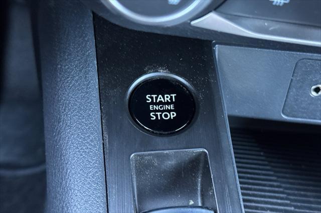 Photo of 2025 Gun Metallic Nissan Kicks
