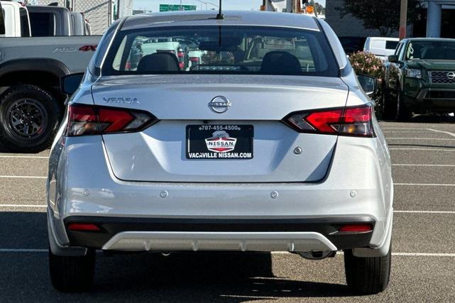 Photo of 2025 Brilliant Silver Metallic Nissan Versa