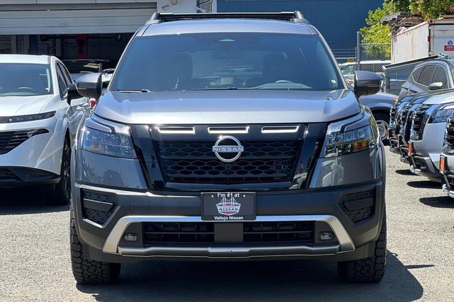 Photo of 2025 Gun Metallic Nissan Pathfinder