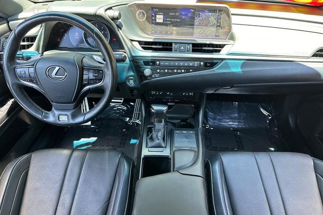 Photo of 2021 Nebula Gray Pearl Lexus ES 350