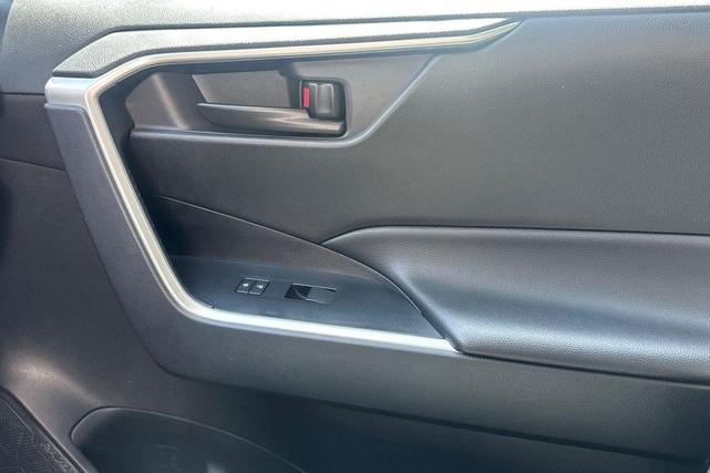 Photo of 2023 Silver Sky Metallic Toyota RAV4