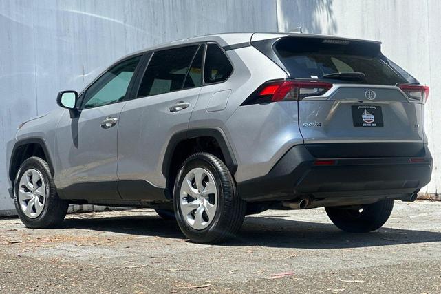 Photo of 2023 Silver Sky Metallic Toyota RAV4