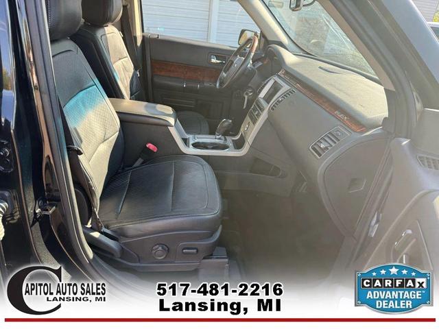 Photo of 2011 Black Ford Flex