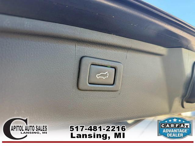 Photo of 2017 Blue Subaru Outback