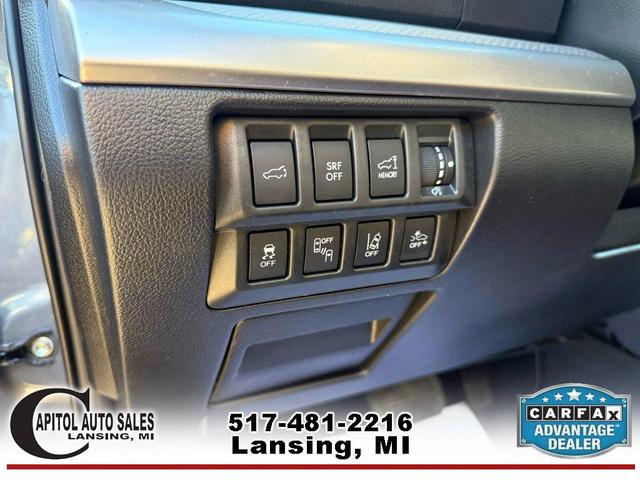 Photo of 2017 Blue Subaru Outback