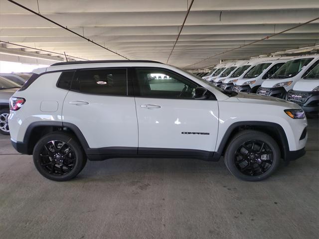 Photo of 2025 Bright White Clearcoat Jeep Compass