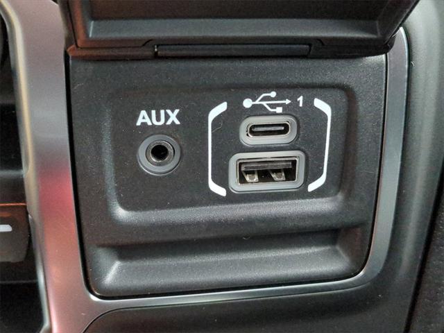 Photo of 2025 Black Clearcoat Jeep Wrangler