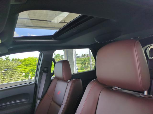 Photo of 2025 White Knuckle Clearcoat Dodge Durango