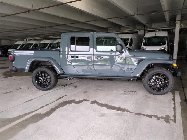 Photo of 2025 Anvil Clearcoat Jeep Gladiator