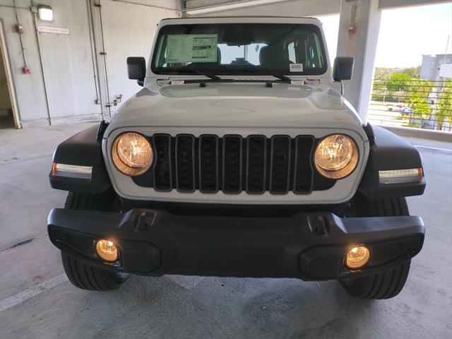 Photo of 2025 Bright White Clearcoat Jeep Wrangler 4xe
