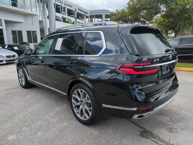 Photo of 2023 Carbon Black Metallic BMW X7