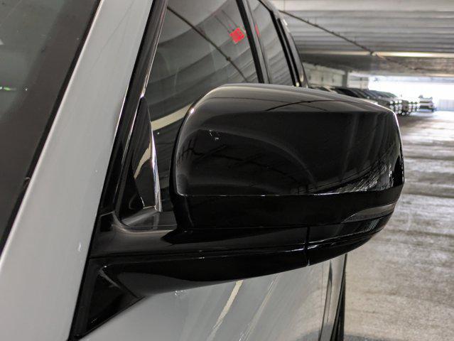 Photo of 2025 Bright White Clearcoat Jeep Grand Cherokee