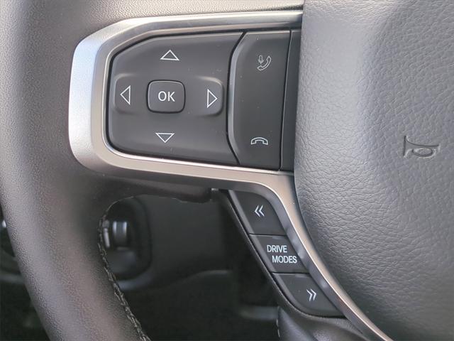 Photo of 2025 Granite Crystal Metallic Clearcoat RAM 1500