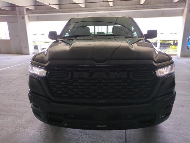 Photo of 2025 Diamond Black Crystal Pearlcoat RAM 1500