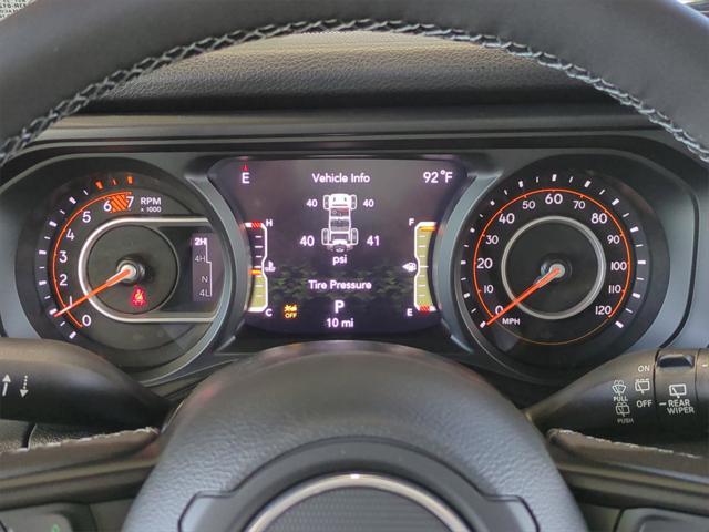 Photo of 2025 Black Clearcoat Jeep Wrangler
