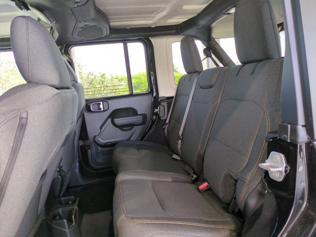 Photo of 2025 Black Clearcoat Jeep Wrangler
