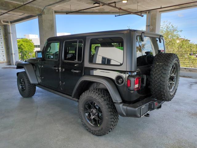 Photo of 2025 Black Clearcoat Jeep Wrangler