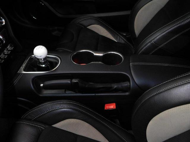 Photo of 2021 yellow Ford Mustang