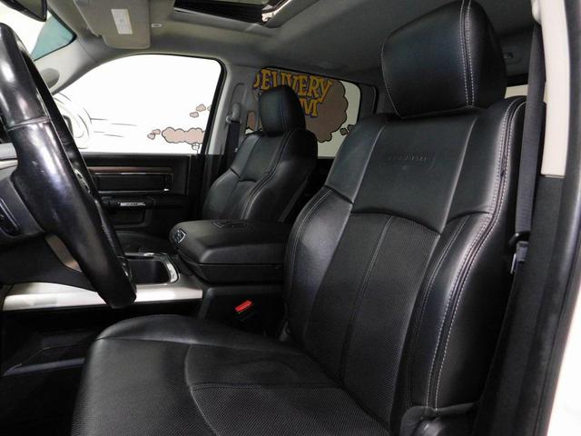 Photo of 2018 Bright White Clearcoat RAM 1500