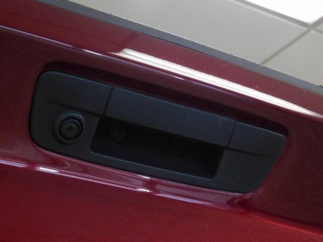 Photo of 2019 Delmonico Red Pearlcoat RAM 1500 Classic