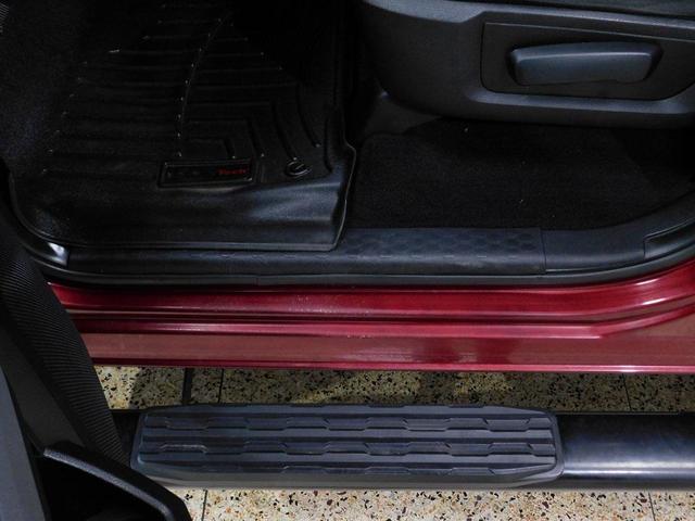 Photo of 2019 Delmonico Red Pearlcoat RAM 1500 Classic