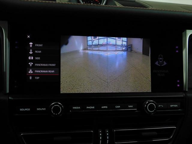 Photo of 2021 Jet Black Metallic Porsche Macan