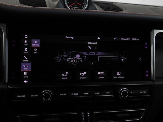 Photo of 2021 Jet Black Metallic Porsche Macan