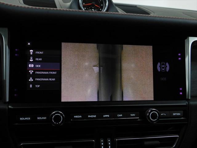 Photo of 2021 Jet Black Metallic Porsche Macan
