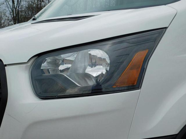 Photo of 2022 Oxford White Ford Transit-250