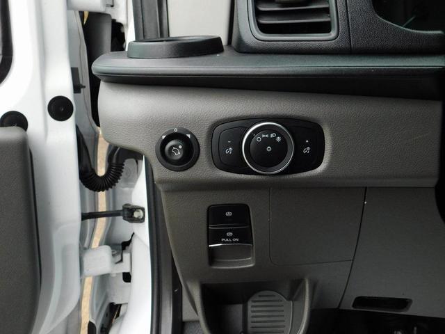 Photo of 2022 Oxford White Ford Transit-250