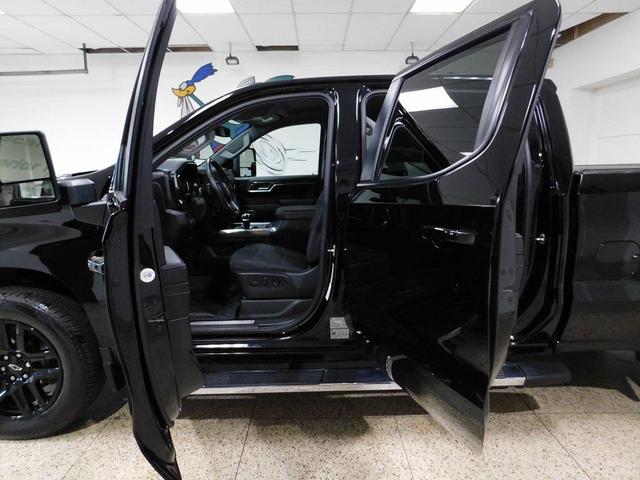 Photo of 2024 Black Chevrolet Silverado 1500