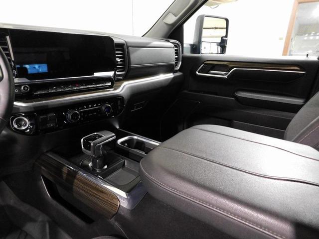Photo of 2024 Black Chevrolet Silverado 1500