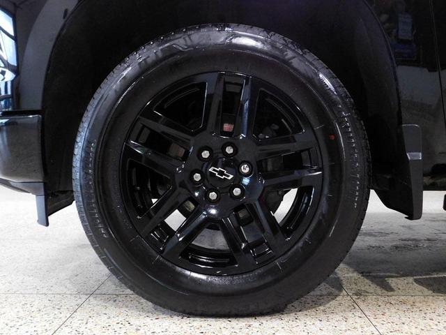 Photo of 2024 Black Chevrolet Silverado 1500