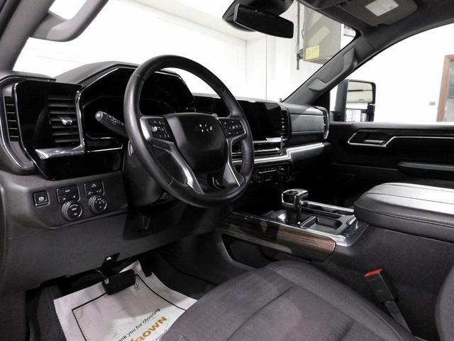 Photo of 2024 Black Chevrolet Silverado 1500