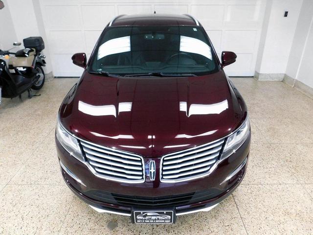 Photo of 2018 Burgundy Velvet Metallic Tinted Clearcoat Lincoln MKC