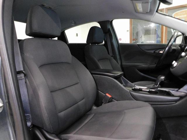 Photo of 2018 Grey Chevrolet Malibu