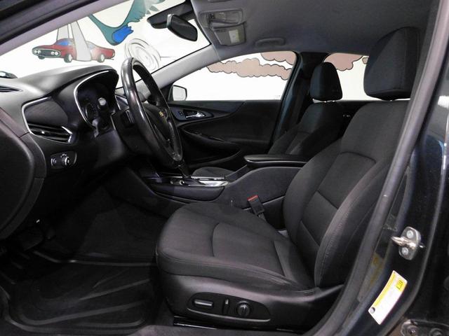 Photo of 2018 Grey Chevrolet Malibu