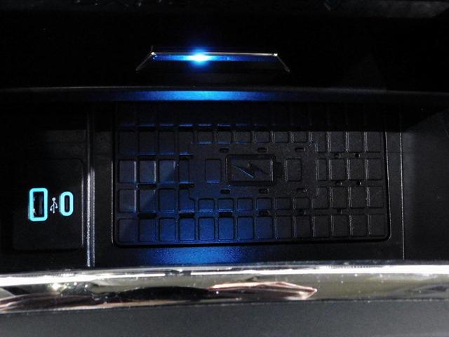 Photo of 2024 Agate Black Metallic Ford Expedition