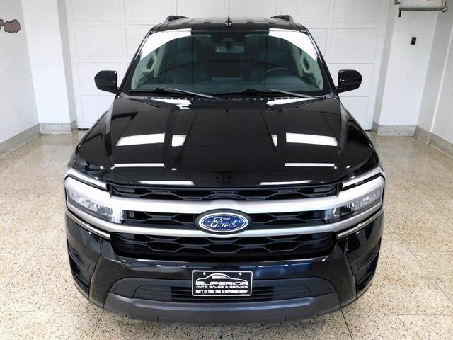 Photo of 2024 Agate Black Metallic Ford Expedition