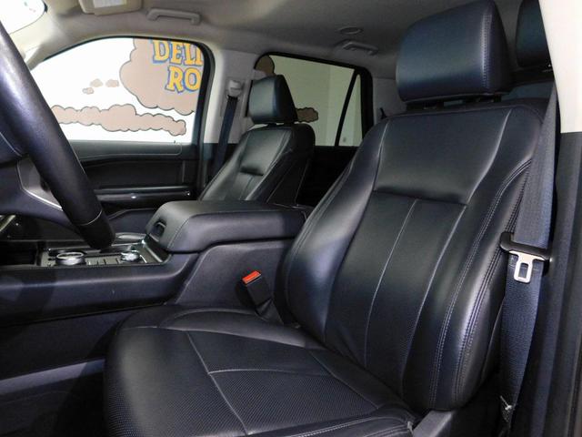 Photo of 2024 Agate Black Metallic Ford Expedition