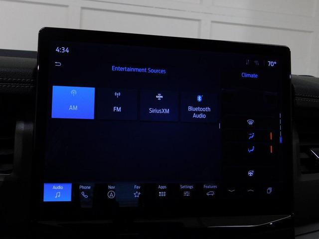 Photo of 2024 Agate Black Metallic Ford Expedition